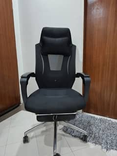 Reclining Rotatable Desk Chair with Footrest & Height Adjustment