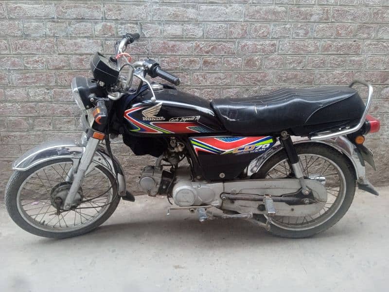 HONDA 70 18 model black colour exchge possible 125 0