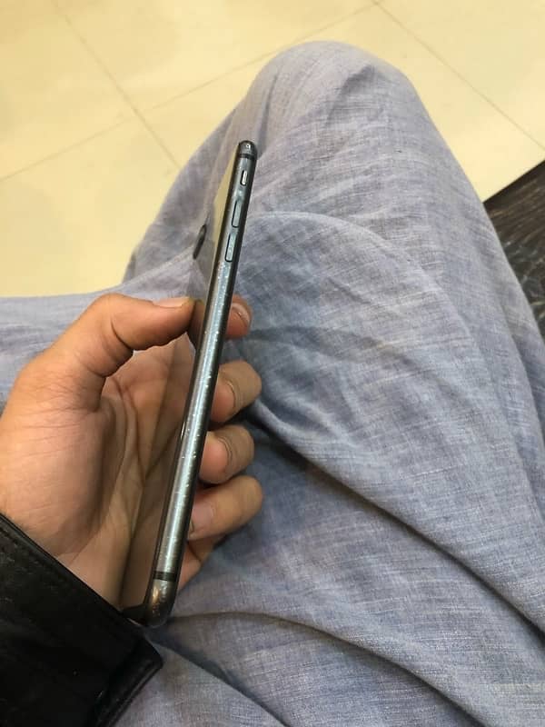 i phone 8 plus PTA APPROVED (64GB) URGENT SALE 2