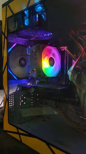 core i5 4690K ,16gb ram 128ssd , Gt730 4gb ddr3 gaming pc 17