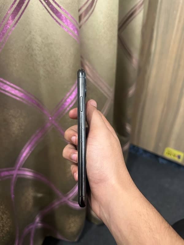 iphone 11 pro max 5