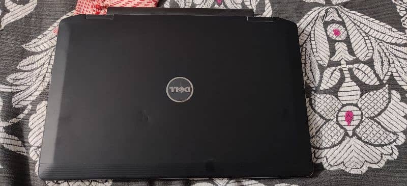 Dell laptop i5 8 gb ram 256 gb memory 0