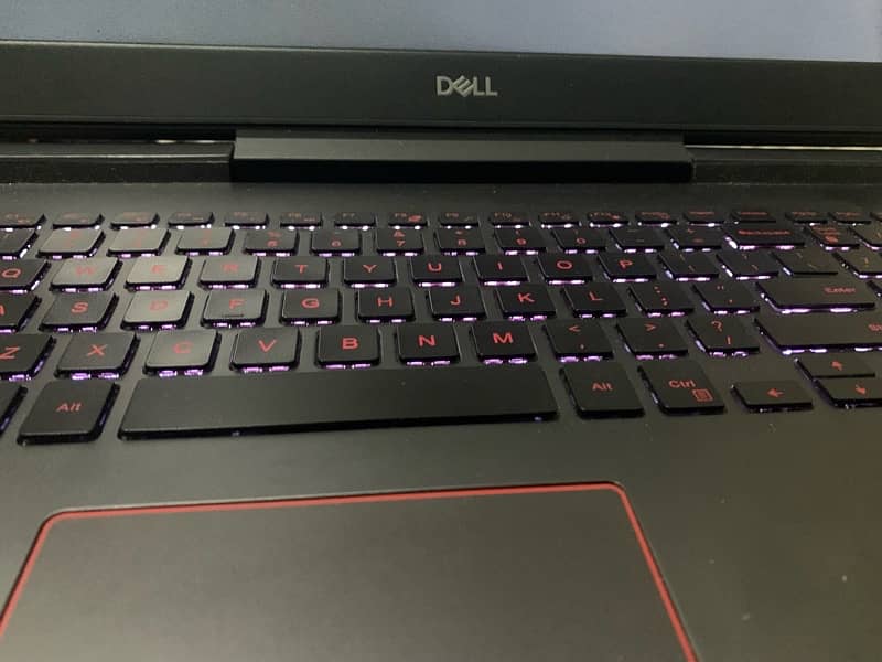 Dell Inspiron Gaming Laptop with RTX 1060 i5 512ssd-16gb 3