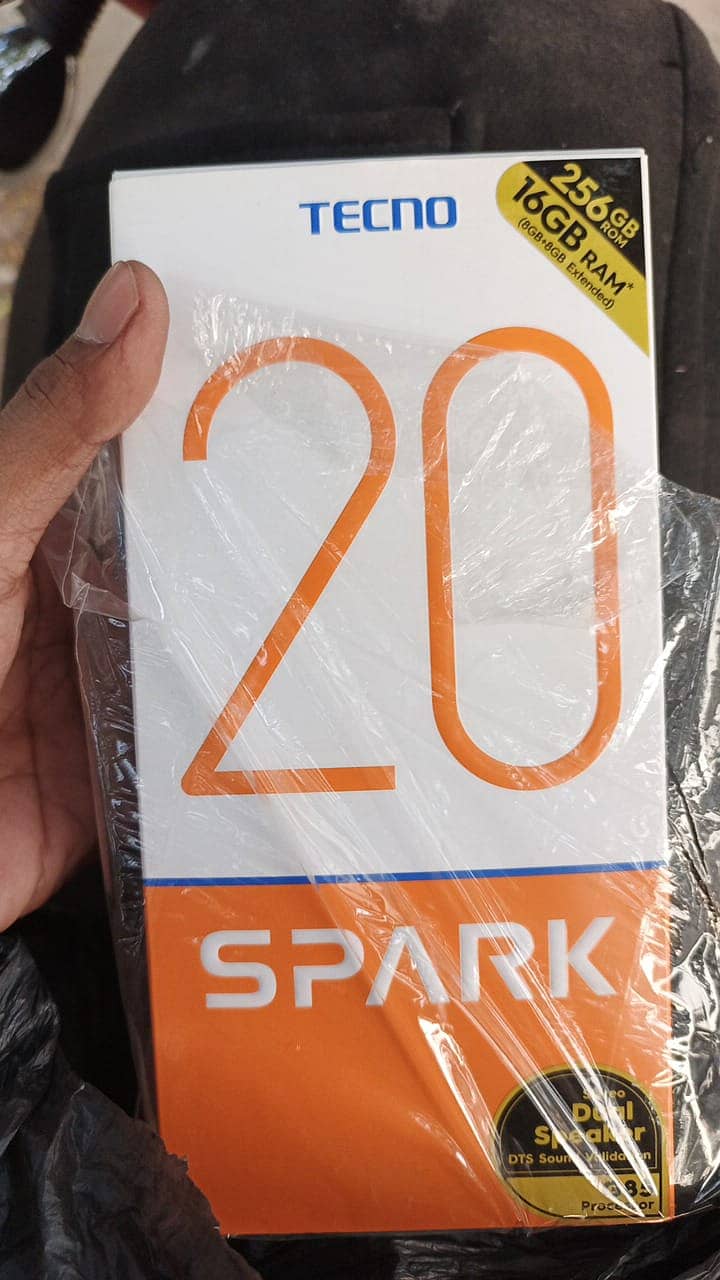 Tecno Spark 20 4