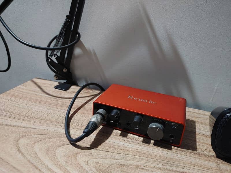 Focusrite Scarlet Solo 3rd Gen Audio Interface 2