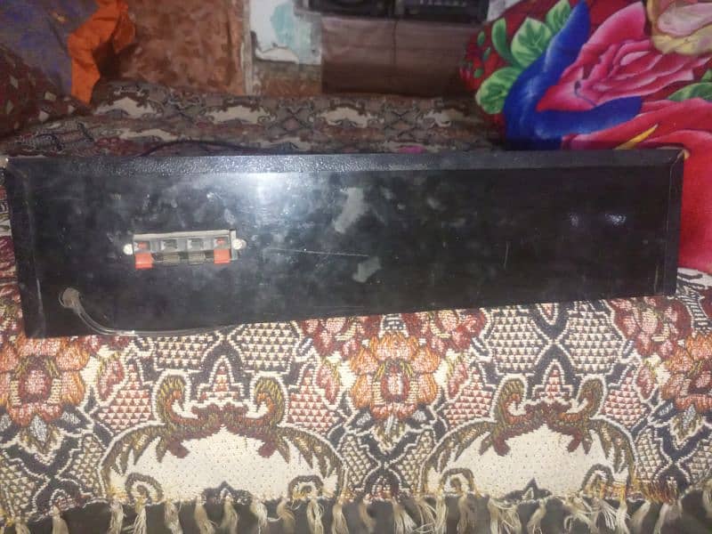 4 channel Amplifier for urgent sell 5