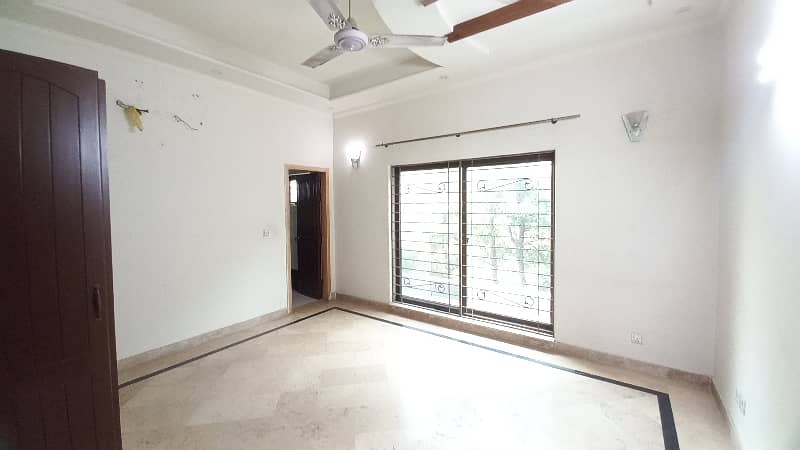 1 Kanal Upper Portion Available In Pcsir Phase 2 Near By UCP University And Shoukat Khanam 6