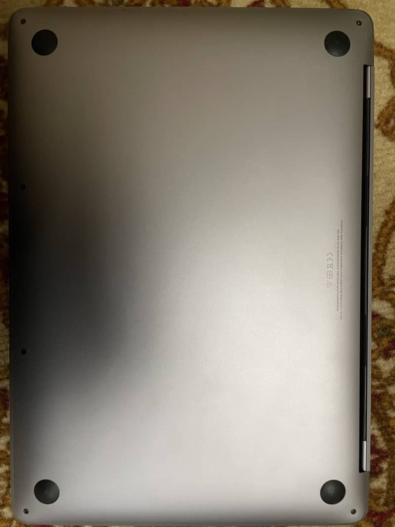 MacBook Pro M1 13" 8/256 7