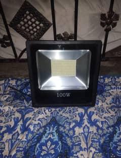 LED LIGHT 100W