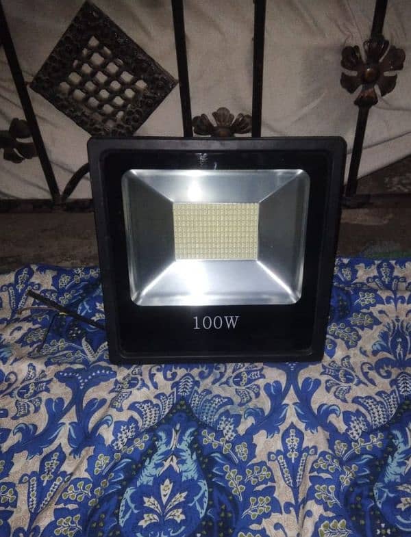 LED LIGHT 100W 0