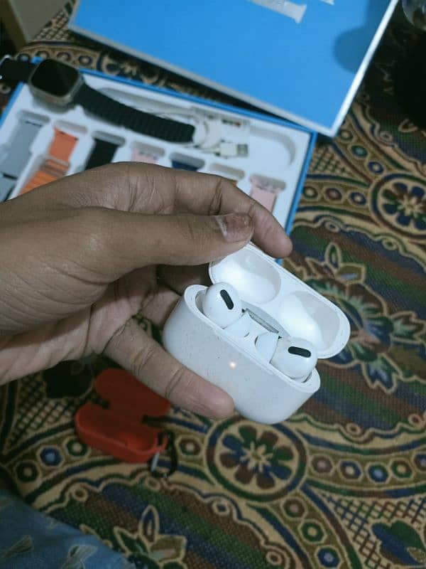 airpods and watch ultra 5