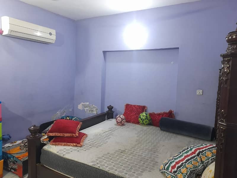 10 Marla Upper Portion for Rent Prime location Allama Iqbal Town 5