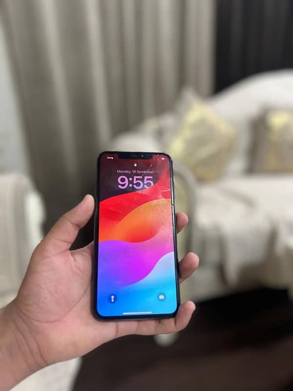 iPhone XS Max pta approved 1