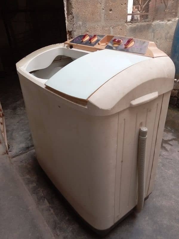 Washing machine with dryer 8