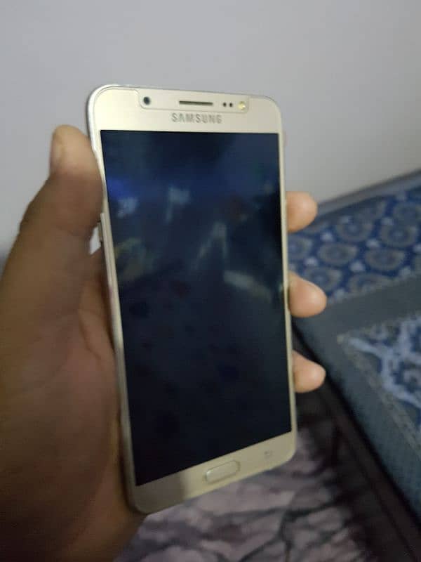 Samsung j7 2016 1