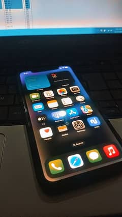 iphone XR 64gb