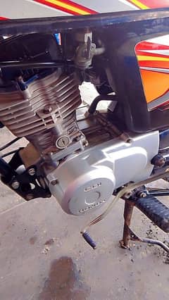 Lush condition Honda CG 125 urgent sale no work need ready to go .