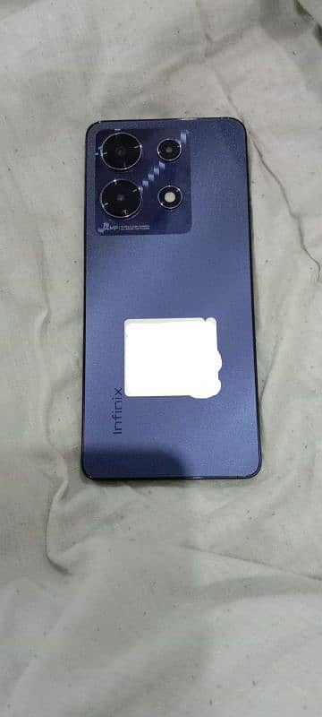 Only serious buyer text me plz( infinix note 30) 5