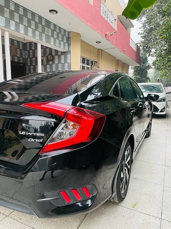 Honda Civic VTi Oriel 2018 Red Meter UG 2