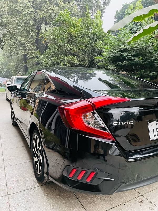 Honda Civic VTi Oriel 2018 Red Meter UG 3