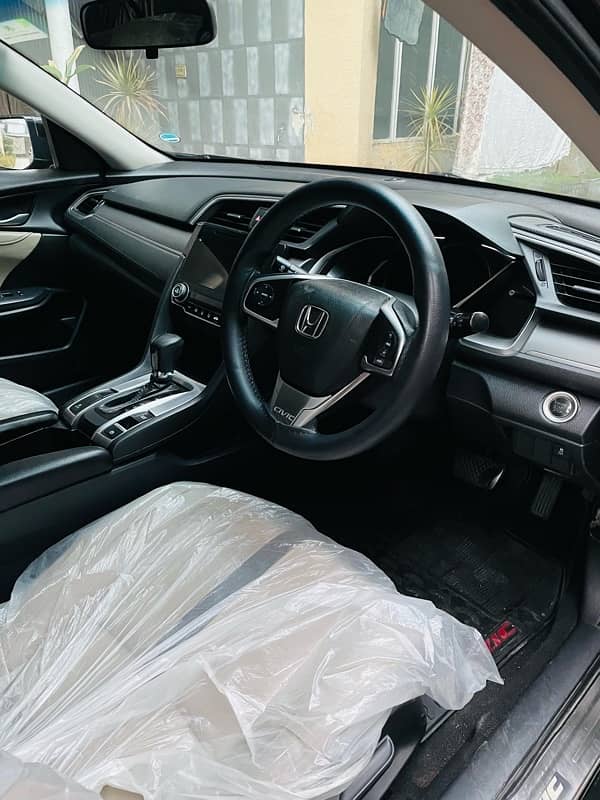 Honda Civic VTi Oriel 2018 Red Meter UG 4