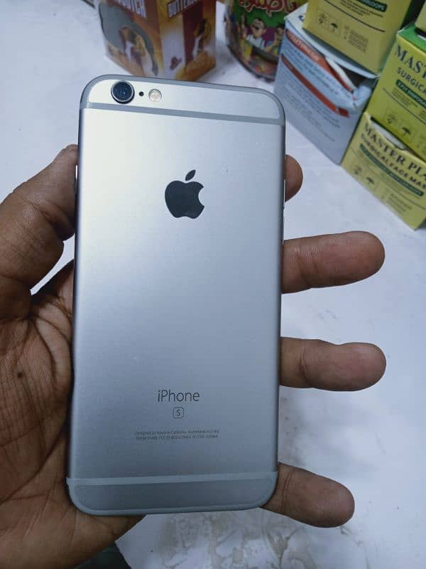 iPhone 6s 03020002633 0