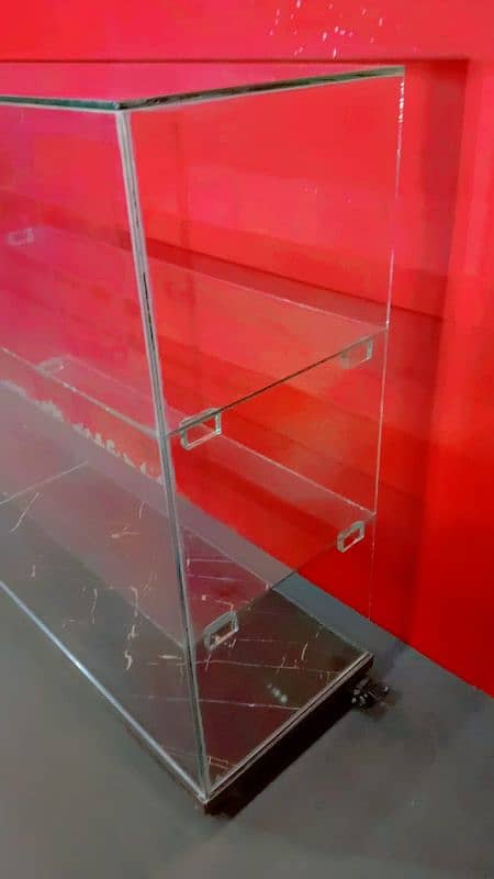 Showcase Glass Counter For Shop 3