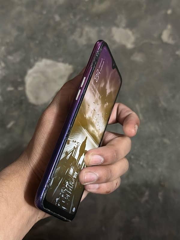 oppo f9  6/128 all okay 4