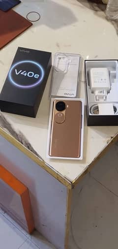 Vivo v40e just box open