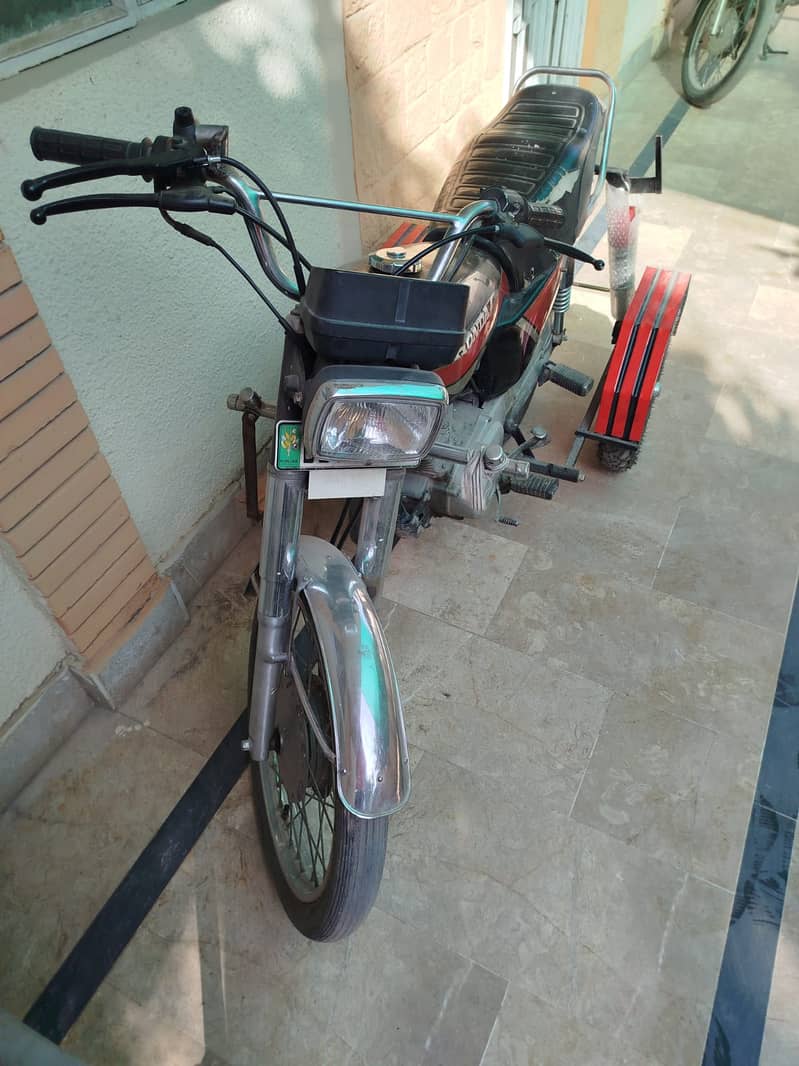 3 Wheel Honda CG 125 2017 special Person 3