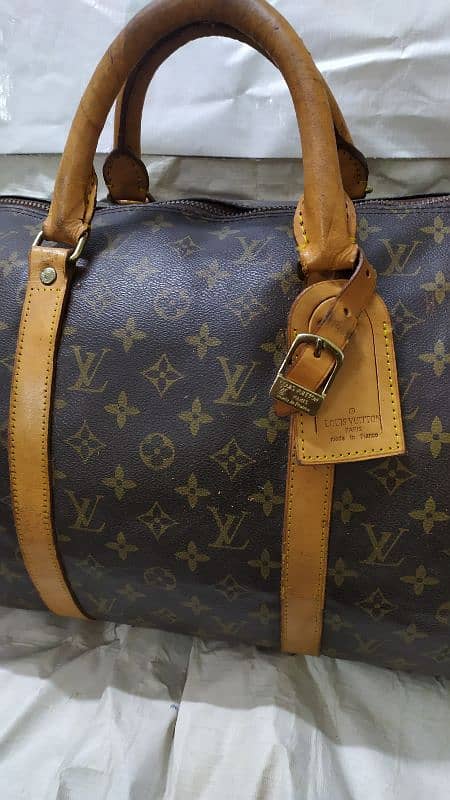 Louis Vuitton 0