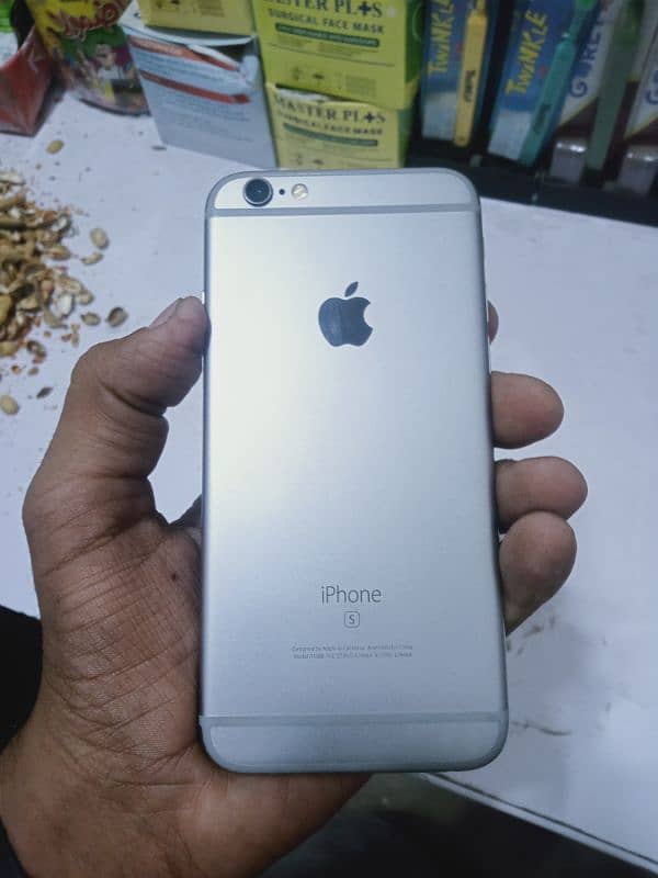 iPhone 6s 03033331373 0