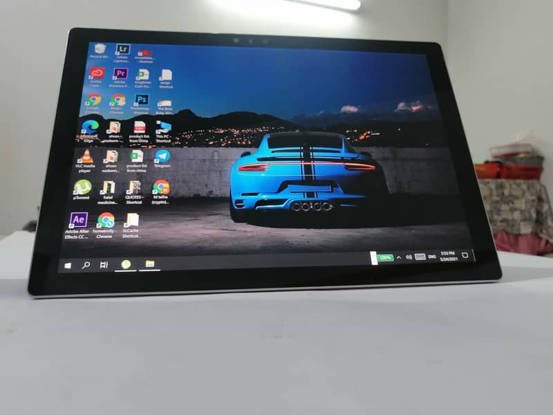 Microsoft surface pro 4 with 8 GB Ram 256GB Rom 5