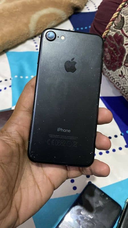 iphone 7 256Gb Pta approved Read add 1