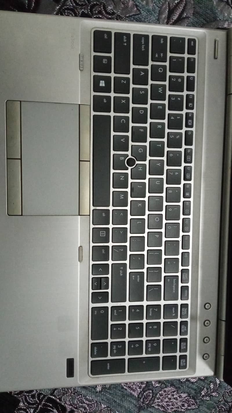 HP EliteBook 8570p 11