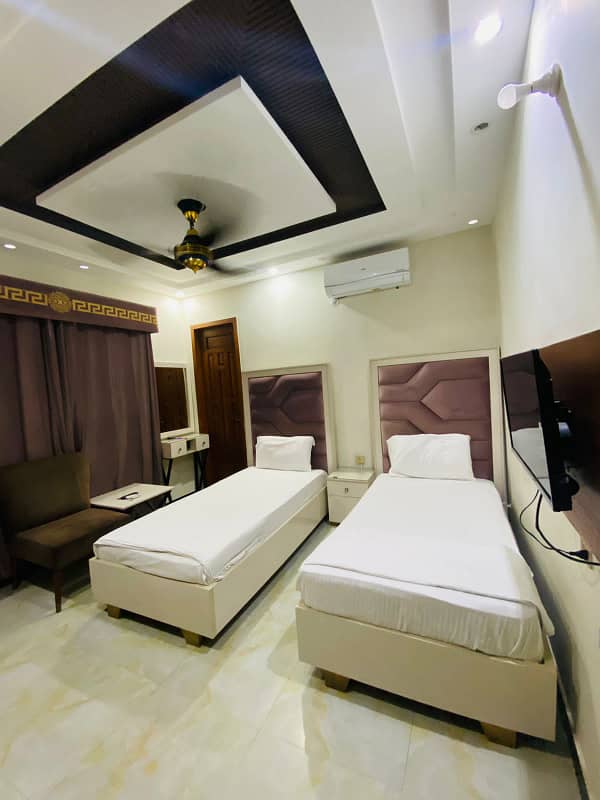 Luxury room available for rent 2