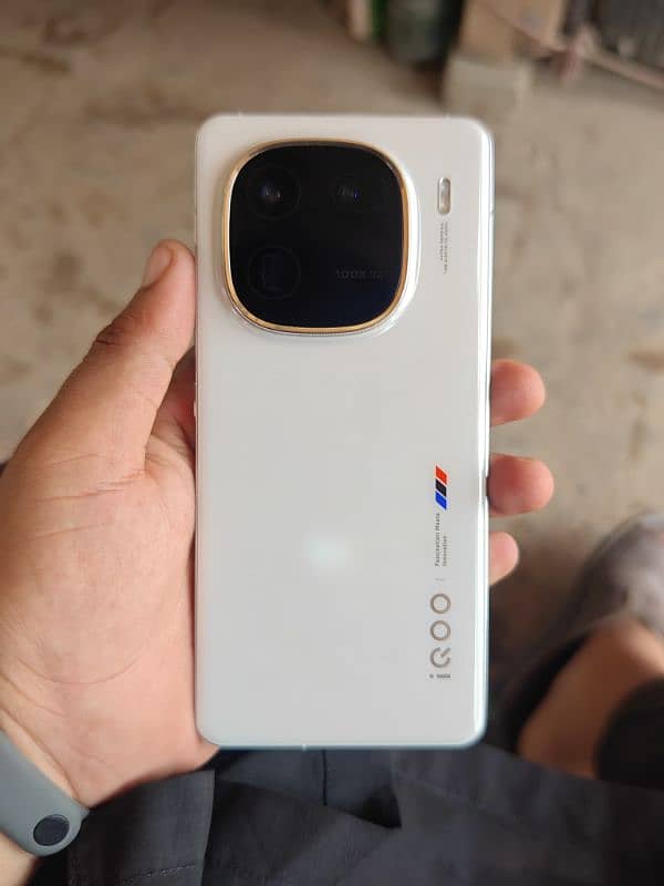 Vivo Iqoo 12 (NON-PTA) 6