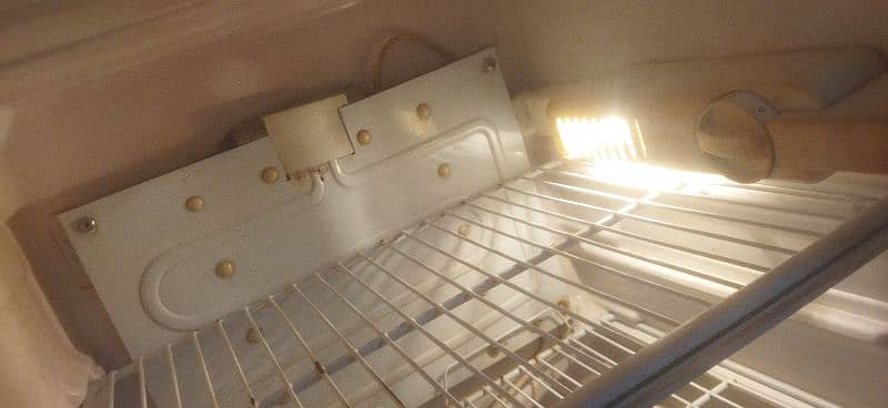 Genuine Pel Fridge in used but well maintained and excellent condition 0