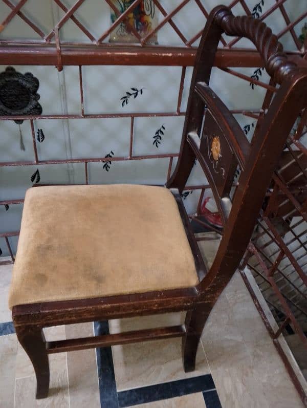 6 chairs dining table for sale 8