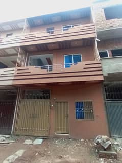 Brand new 4 marla 2.5 story House for sale in khanna pul