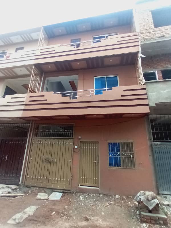 Brand new 4 marla 2.5 story House for sale in khanna pul 1