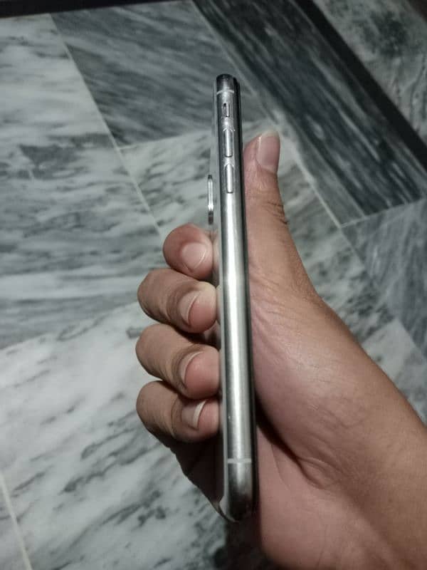 iPhone x 64GB 5