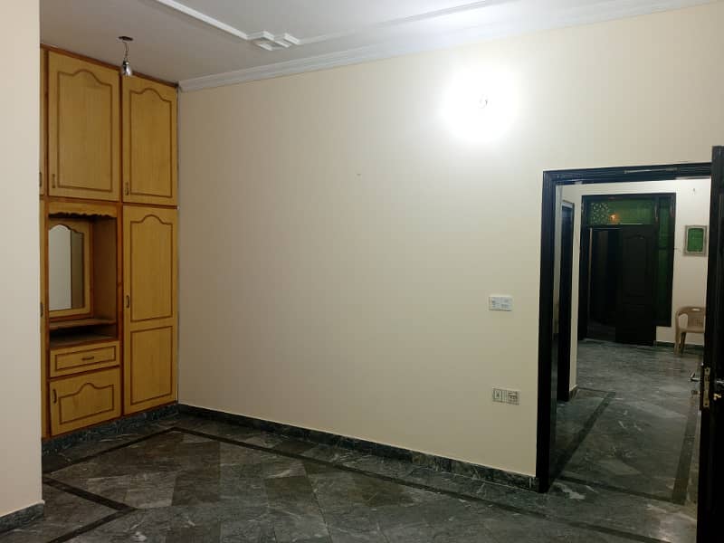 3 BED UPPER PORTION FOR RENT IN JOHAR TOWN 9