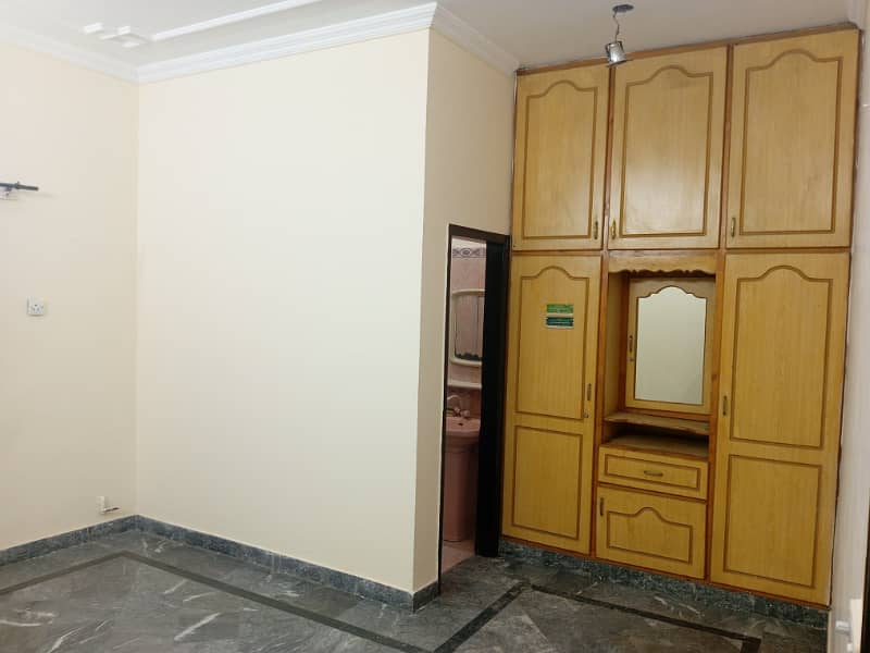 3 BED UPPER PORTION FOR RENT IN JOHAR TOWN 11