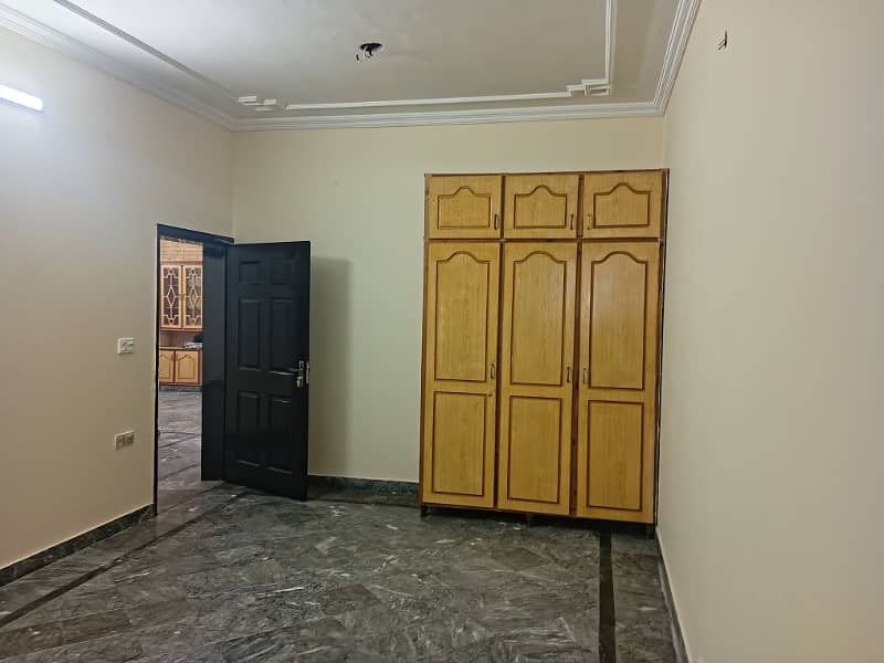 3 BED UPPER PORTION FOR RENT IN JOHAR TOWN 14