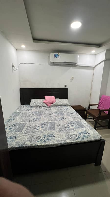 One bedroom fully furnished for rent perday,weekly 6