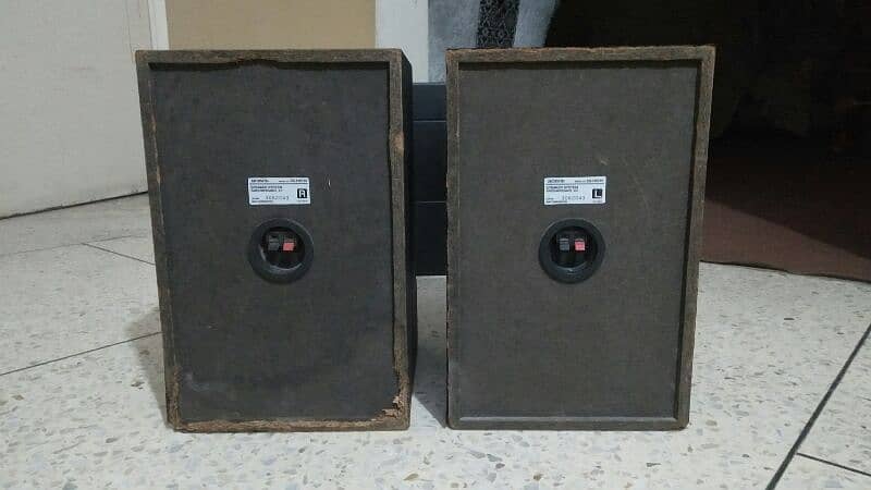 Sony speakers set 6