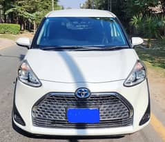 Toyota Sienta 2018