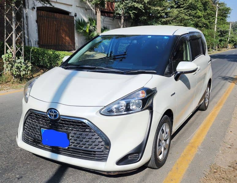 Toyota Sienta 2018 7