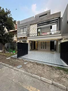 10 marla designer house low budget serious clients hot location